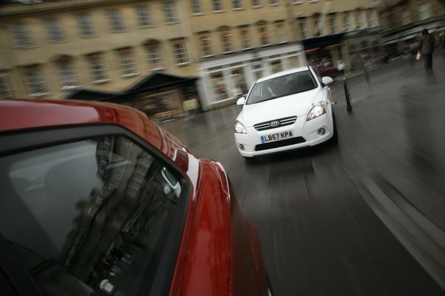  Kia pro_cee&rsquo;d 2008 года  (фото 72 из 182)